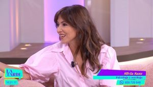 Silvia Sanz psicóloga y sexóloga en Madrid analizando bienestar y relaciones en Telemadrid