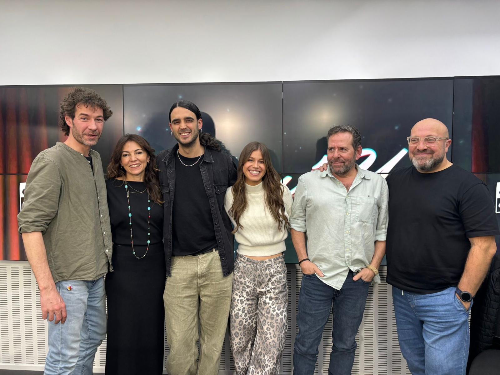 Silvia Sanz psicóloga y sexóloga analizando el deseo y la libertad emocional en radio.