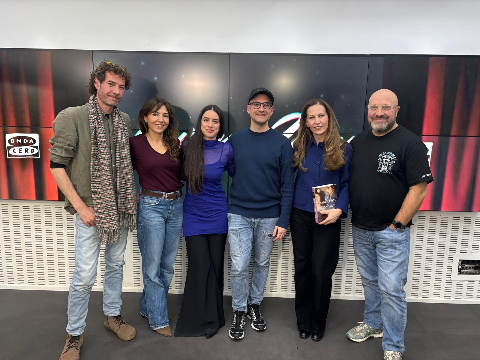 Silvia Sanz psicóloga experta en salud mental analizando la libertad creativa en el podcast Lovin You.