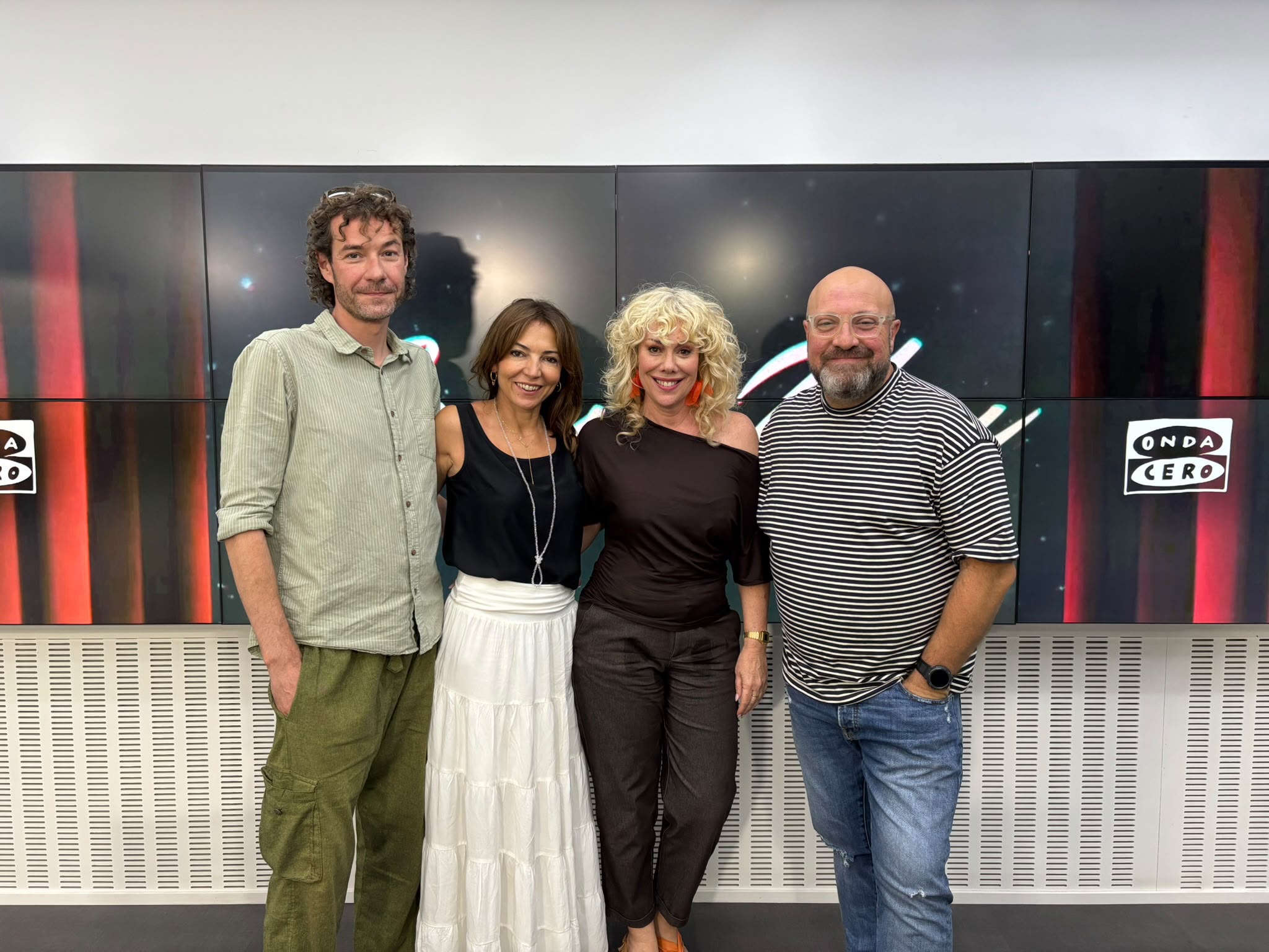 Analizamos junto a la psicóloga Silvia Sanz en «Lovin' You» cómo el consentimiento, el placer y el sexting moldean la sexualidad actual.